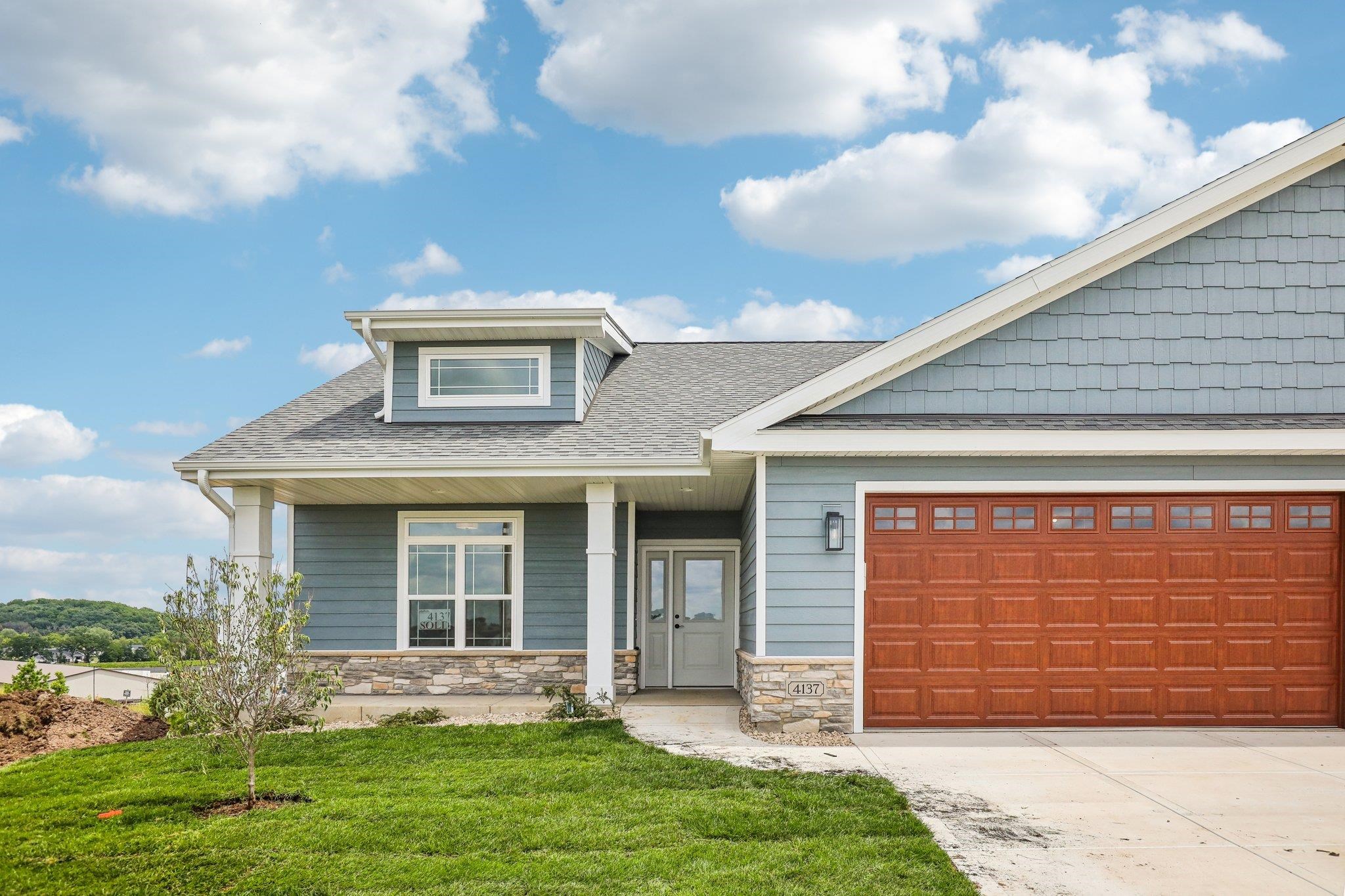 6475 Ridge View Way DeForest, WI 53532 - Photo 1 of 40