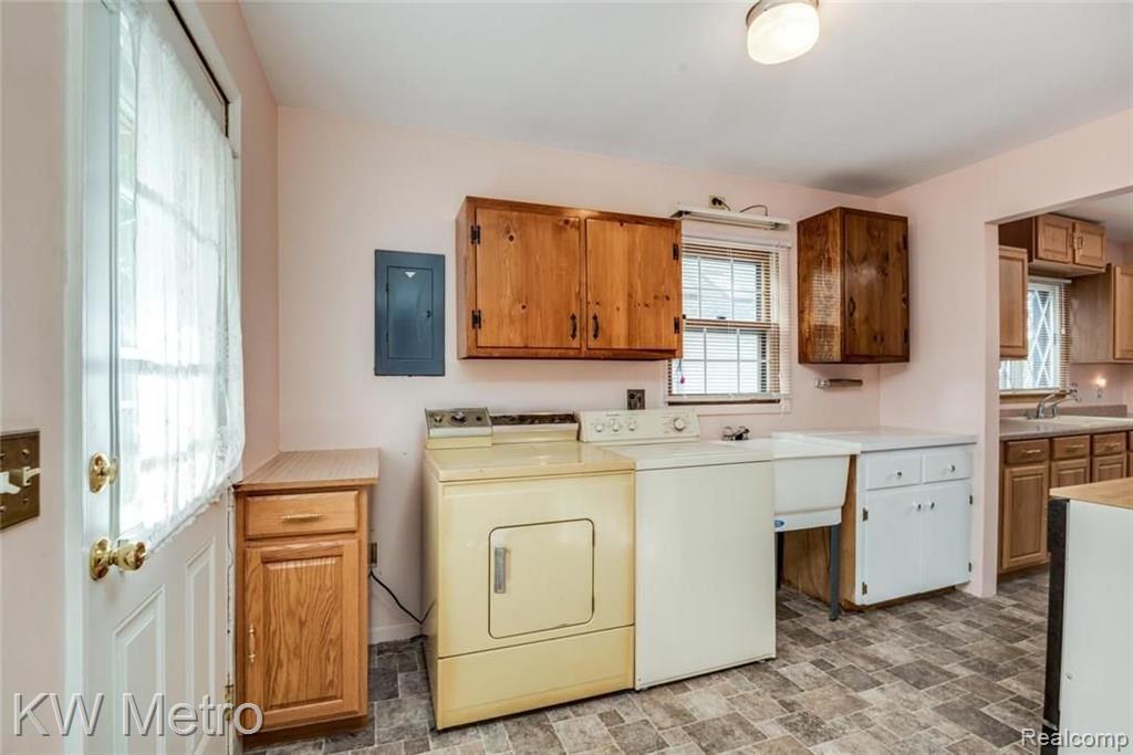 6574 North Gulley Road Dearborn Heights, MI 48127 - Photo 12 of 22