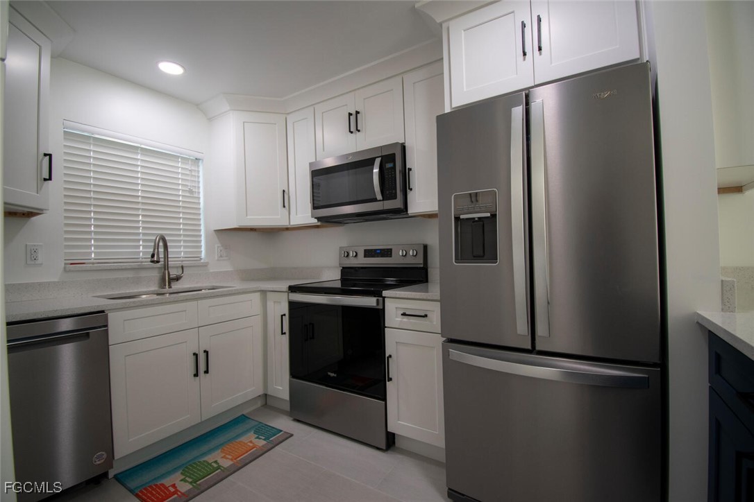 16007 Davis Road, Unit 613 Fort Myers, FL 33908 - Photo 5 of 26