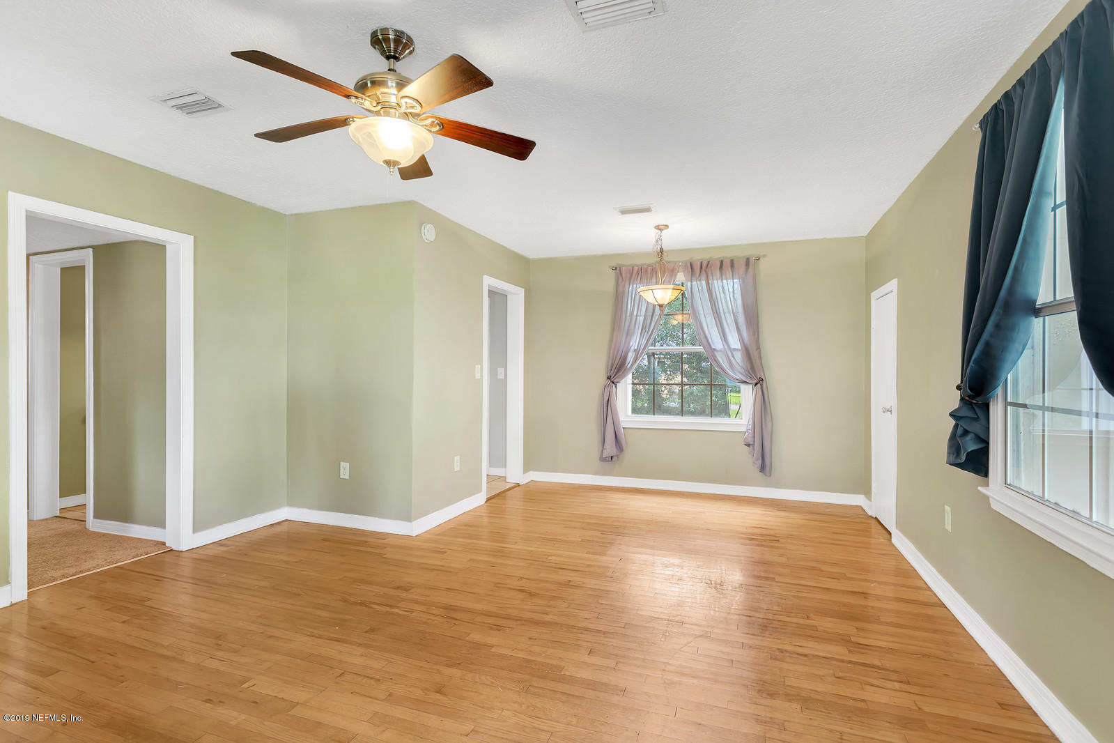 5245 Benning Road Jacksonville, FL 32254 - Photo 3 of 21 09_IMG_4555_mls