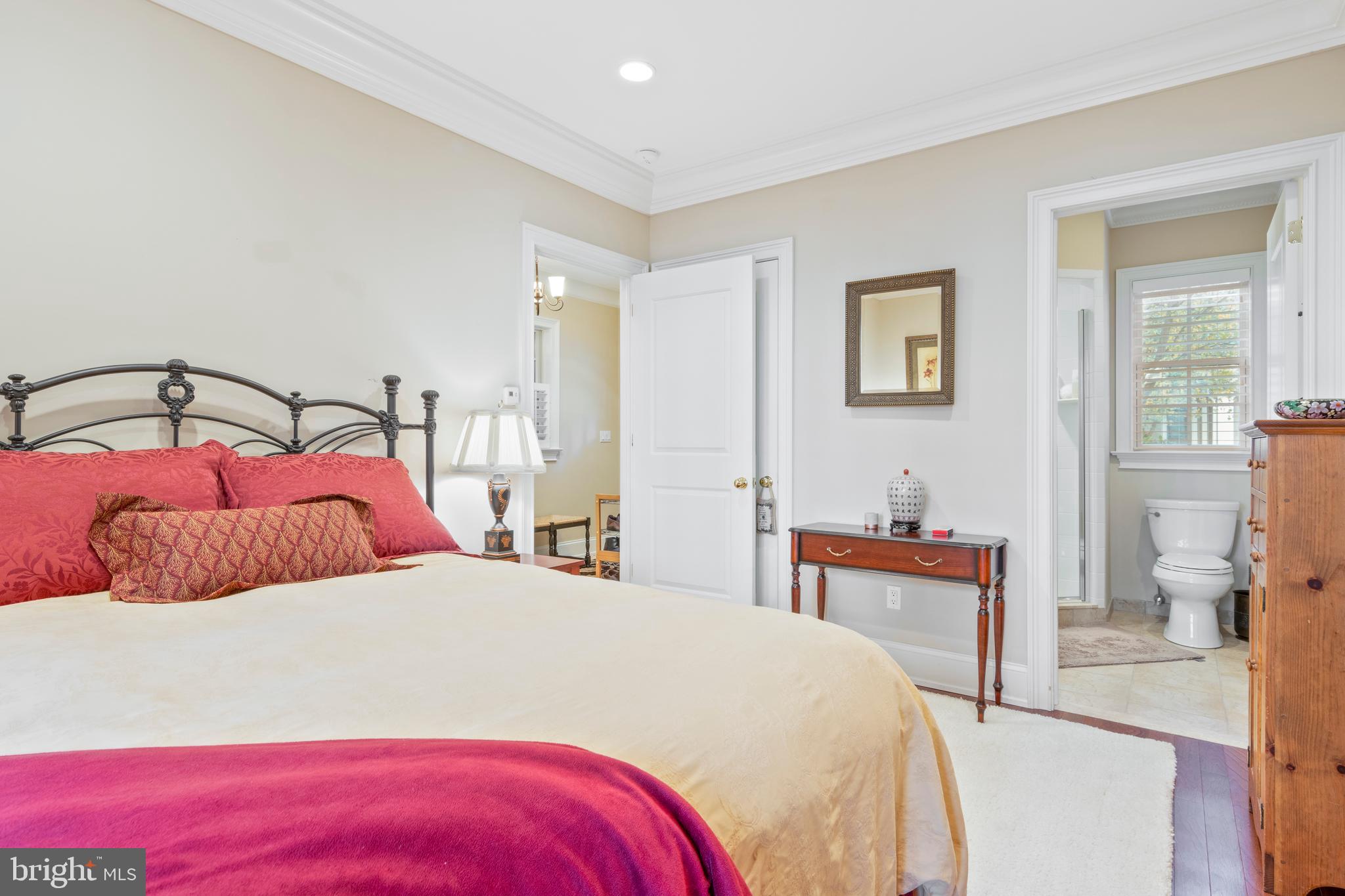 114 Exeter Road Devon, PA 19333 - Photo 4 of 31