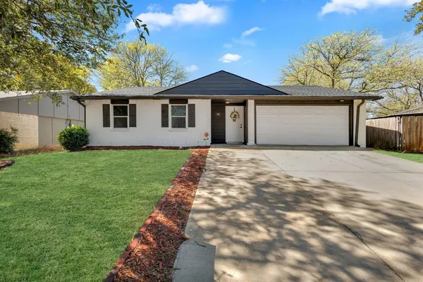 $284,900 | 606 Hillcrest Street, Mansfield, TX 76063