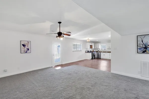 $284,900 | 606 Hillcrest Street, Mansfield, TX 76063