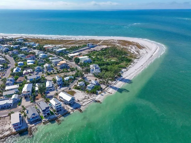 $3,890,000 | 837 North Shore Drive, Anna Maria, FL 34216