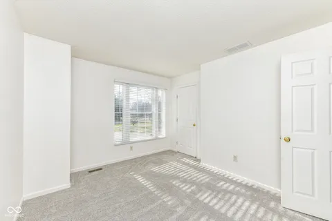 $399,000 | 5117 Mchenry Lane, Indianapolis, IN 46228