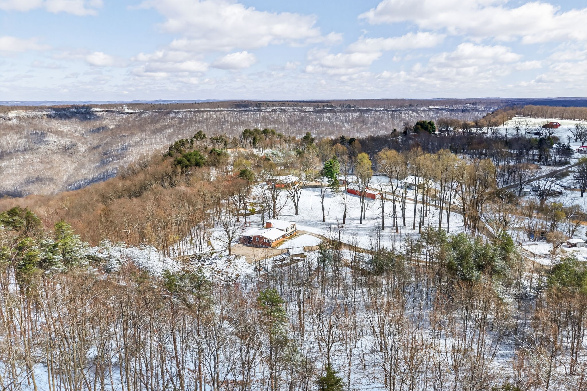 193 Spur Road Sparta, TN 38583 - Photo 3 of 45