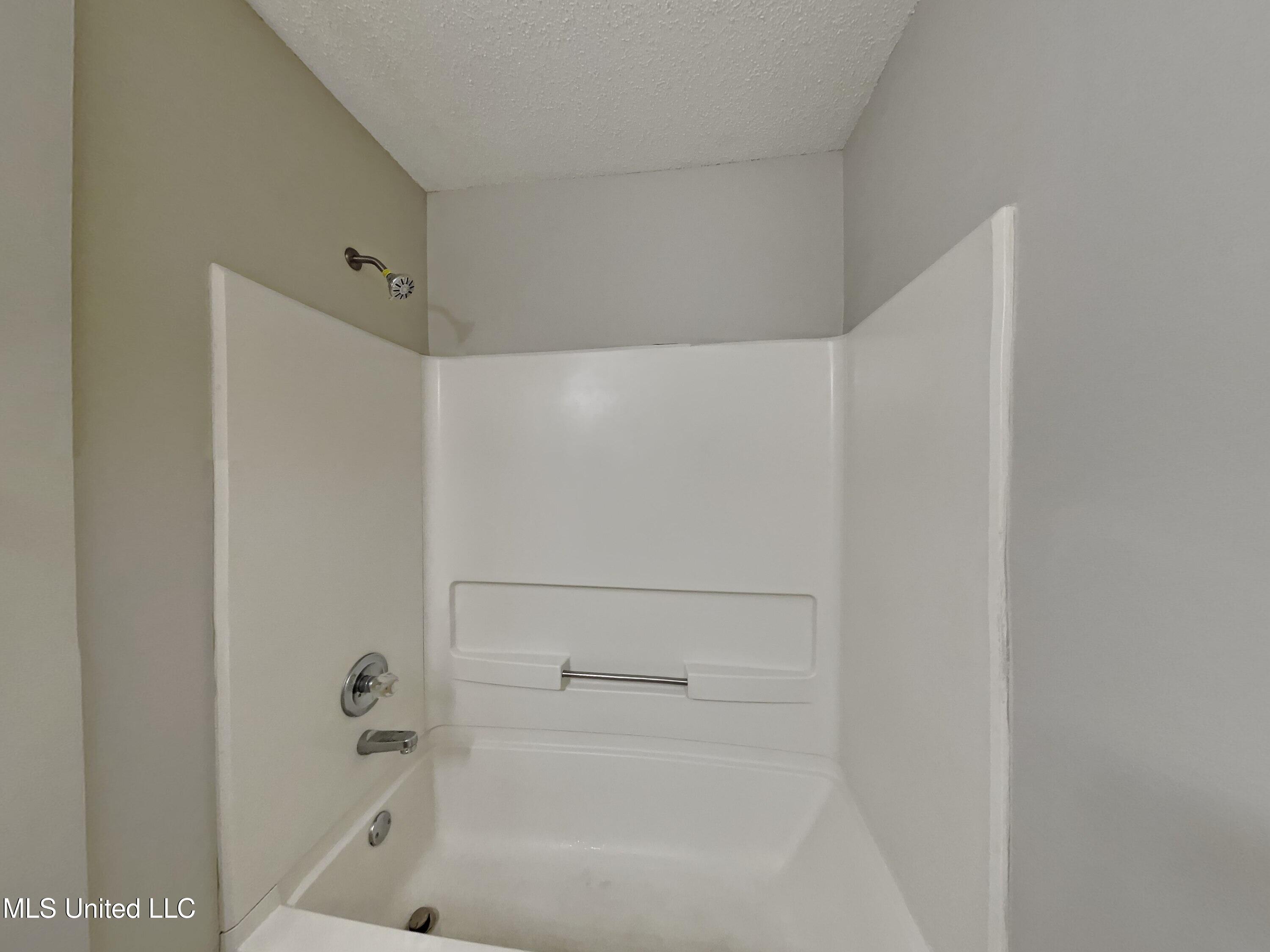 1175 Wilson Ridge Lake Cormorant, MS 38641 - Photo 14 of 16 14_pc_mzreJoNbnK_JXCnwyIOeD_layout_1