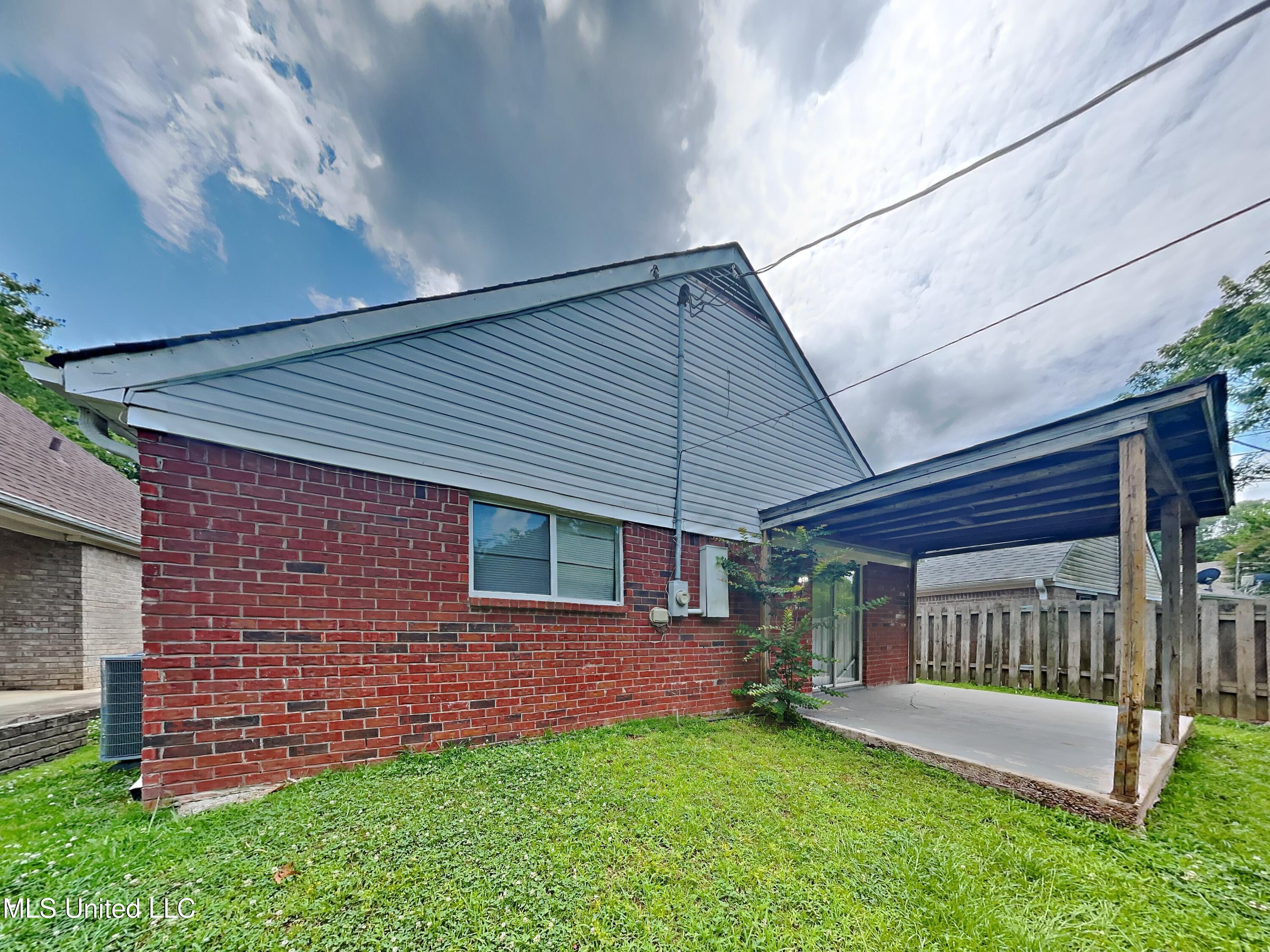 1175 Wilson Ridge Lake Cormorant, MS 38641 - Photo 15 of 16 15_Image_Glaf93Jczl
