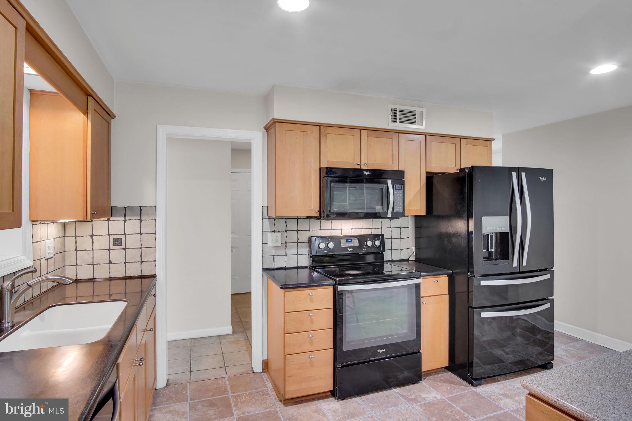118 Sand Road Hershey, PA 17033 - Photo 18 of 48