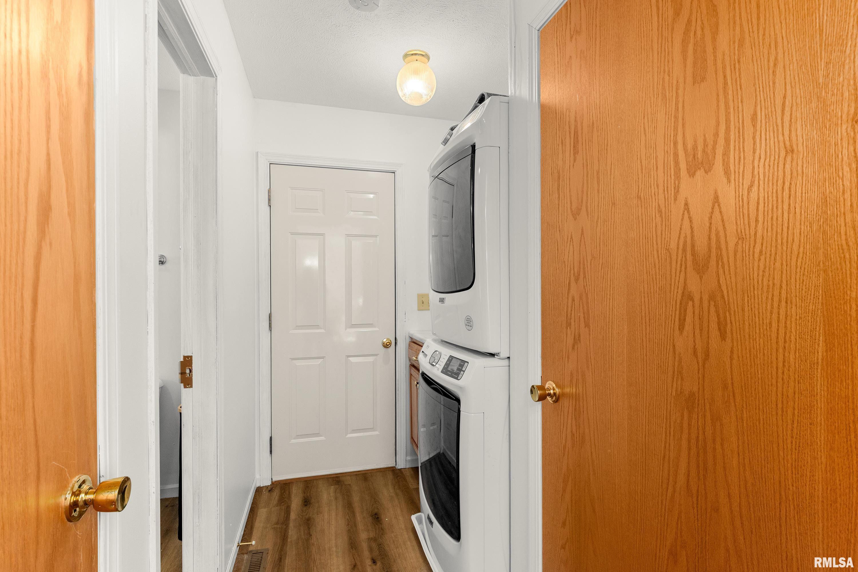 309 North 3rd Street Secor, IL 61771 - Photo 13 of 27