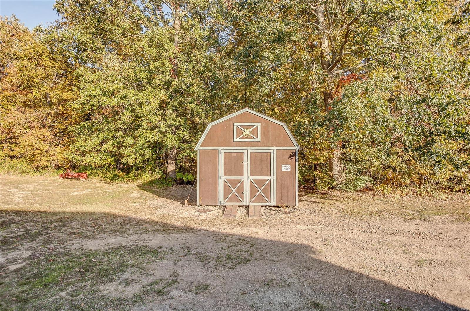 24401 Florida Road Ashley, IL 62808 - Photo 39 of 81