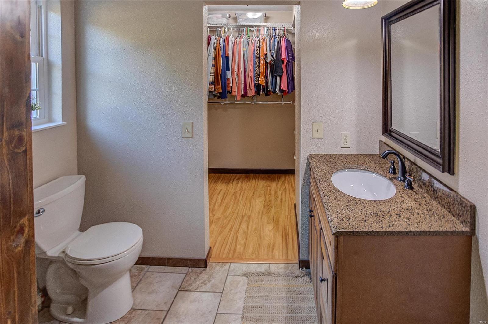 24401 Florida Road Ashley, IL 62808 - Photo 10 of 81