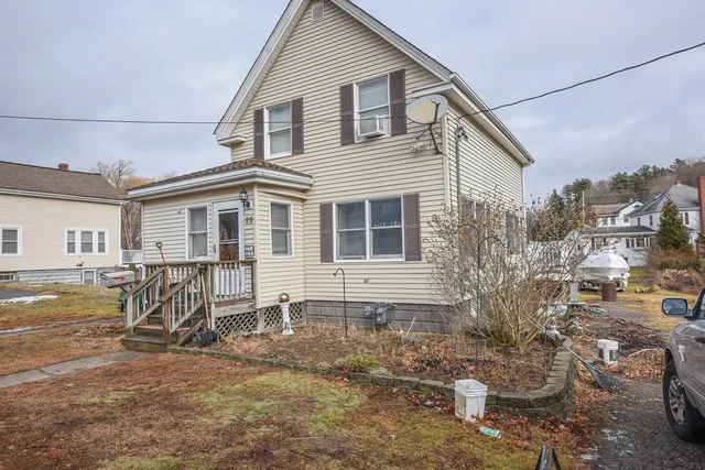 $410,000 | 22 Pleasant Street, Groveland, MA 01834
