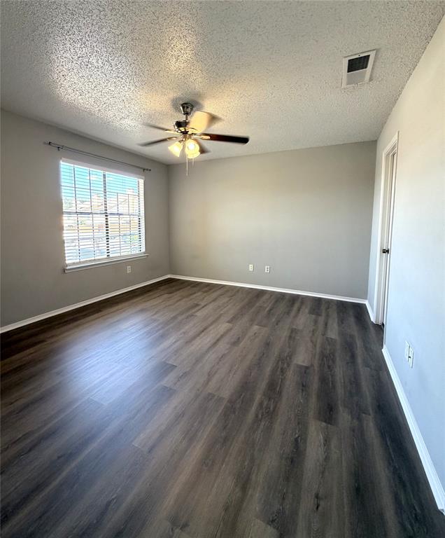 4233 Madera Road, Unit 4 Irving, TX 75038 - Photo 14 of 21 Bedroom 2