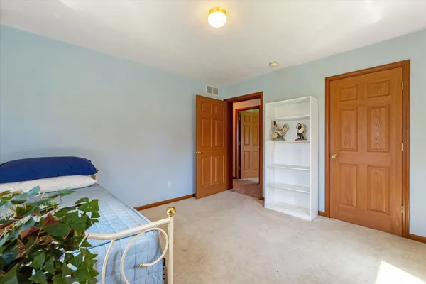 $340,000 | 70915 Sterling Drive, Edwardsburg, MI 49112