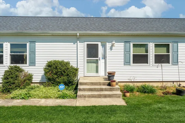 $340,000 | 70915 Sterling Drive, Edwardsburg, MI 49112