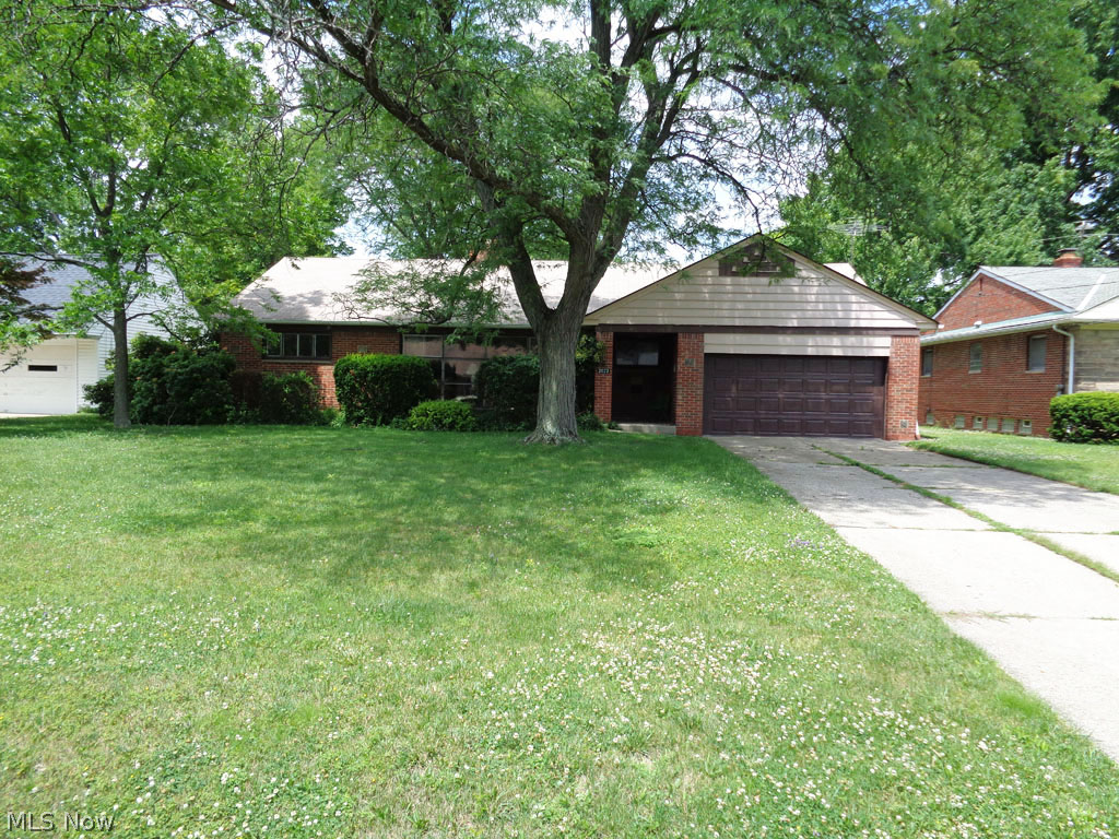 2073 Miami Road Euclid, OH 44117 - Photo 1 of 11 Gallery Image 1