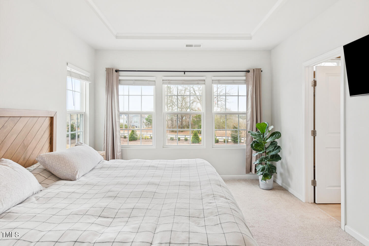 2913 Sunflower Road Apex, NC 27502 - Photo 27 of 39 Master Bed 3rd floor