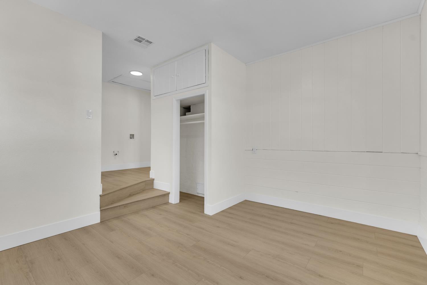 535 West Terrace Avenue Fresno, CA 93705 - Photo 15 of 18 a view of an empty room