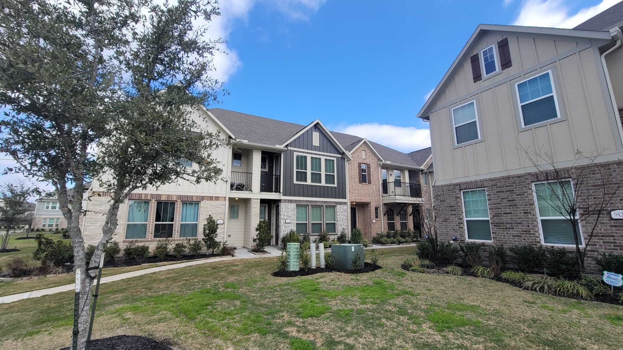 9426 Caddo Ridge Lane Cypress, TX 77433 - Photo 2 of 26 Gallery Image 2