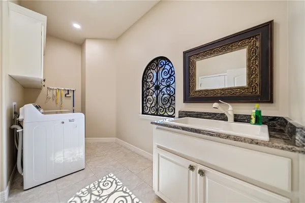 $699,000 | 21050 Donegal Road, Mathis, TX 78368