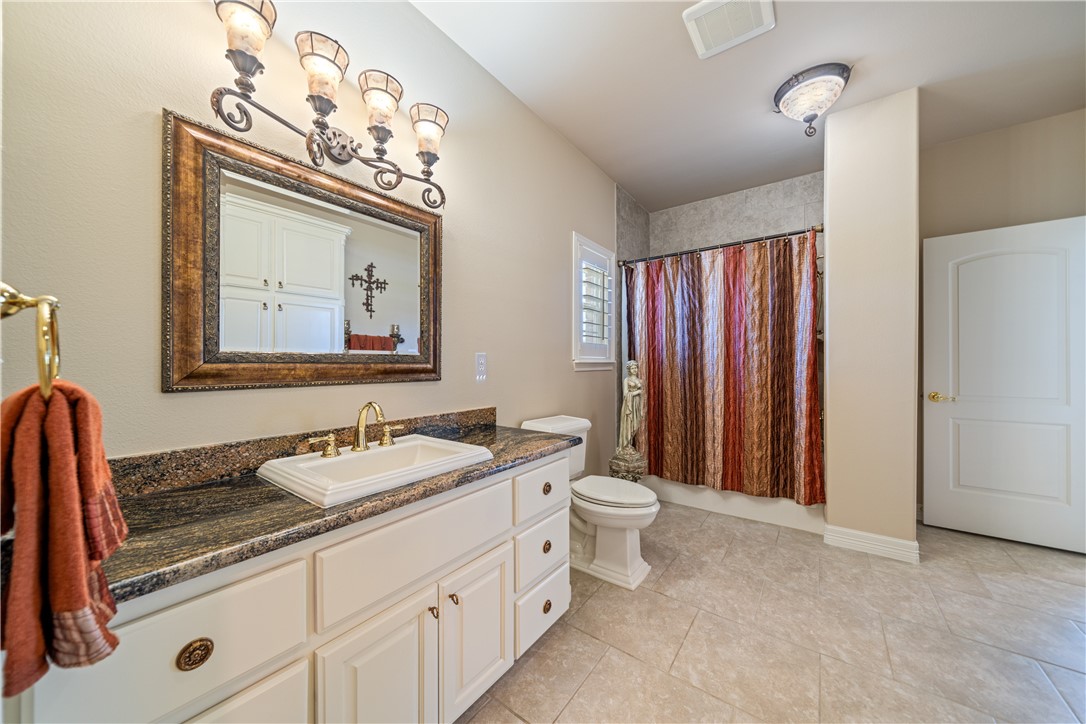 21050 Donegal Road Mathis, TX 78368 - Photo 22 of 36