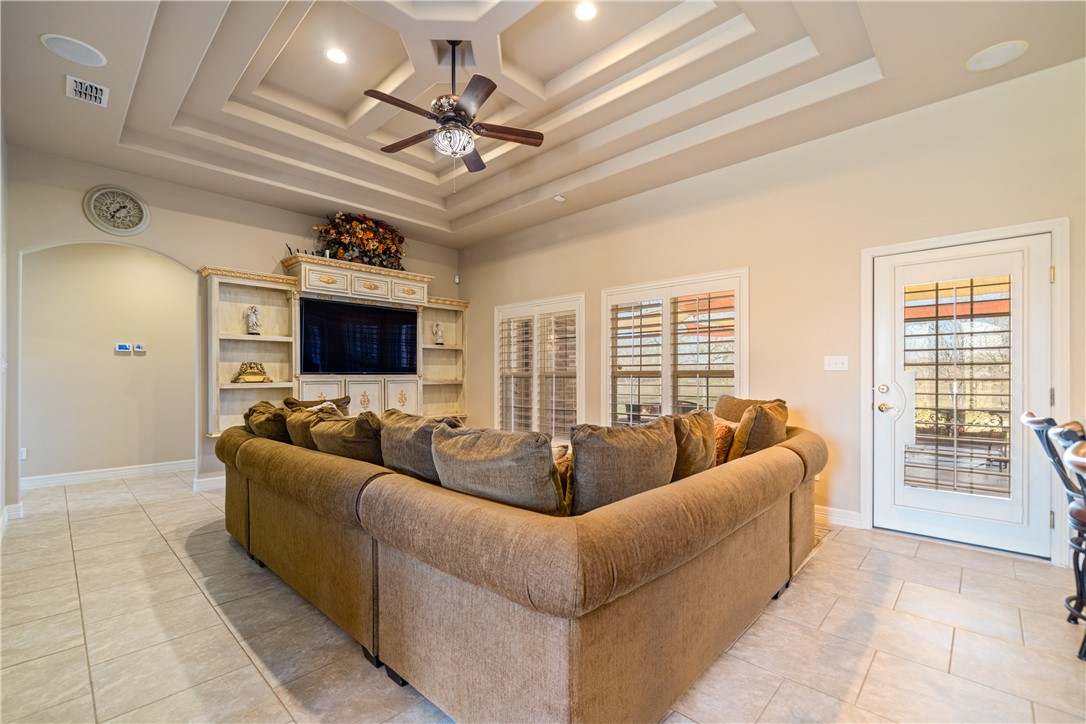 21050 Donegal Road Mathis, TX 78368 - Photo 5 of 36