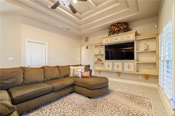 $699,000 | 21050 Donegal Road, Mathis, TX 78368