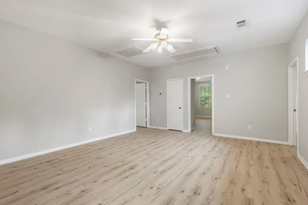 $810,000 | 3 South Altwood Circle, The Woodlands, TX 77382