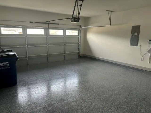 a view of a garage