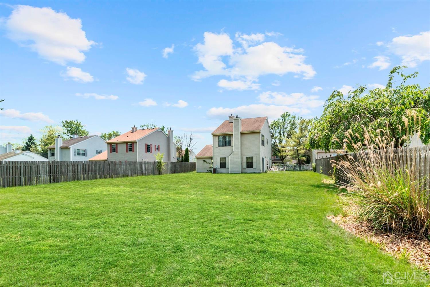 46 Rice Run East Brunswick, NJ 08816 - Photo 3 of 11 Gallery Image 3