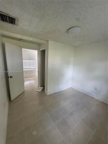 $1,900 | 6027 Northwest 22nd Avenue, Miami, FL 33142