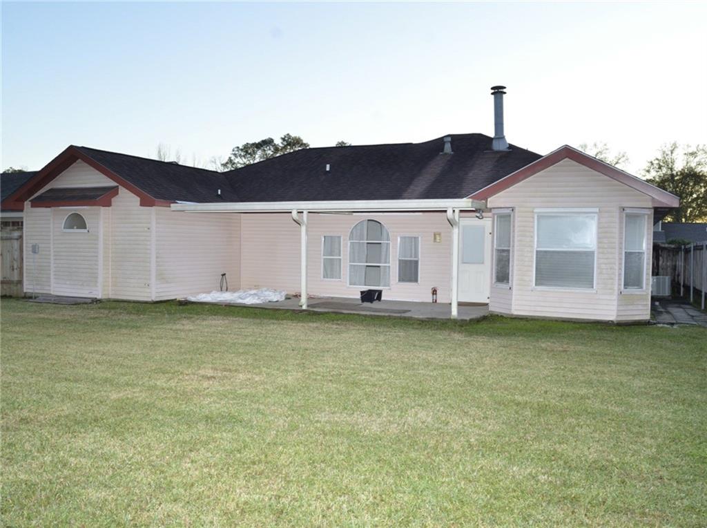 1809 Kings Row Slidell, LA 70461 - Photo 15 of 16 Gallery Image 15