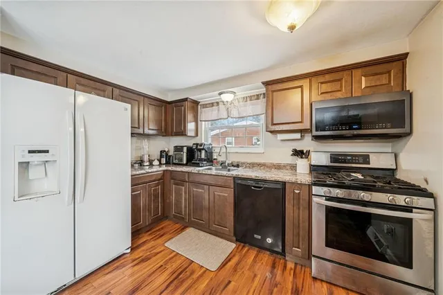 $225,000 | 4310 Paradise Drive, Gibsonia, PA 15044