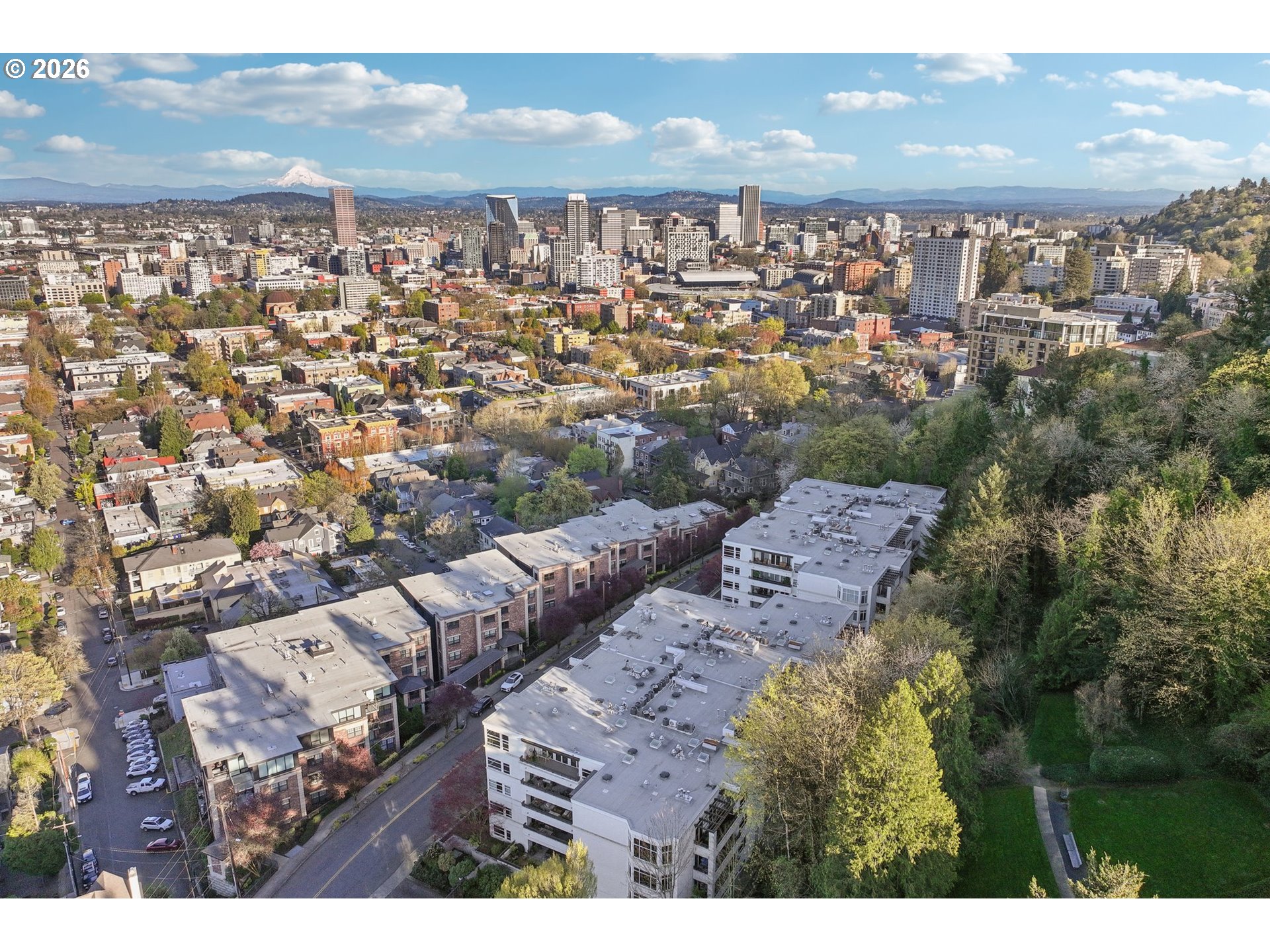 2445 Northwest Westover Road, Unit 210 Portland, OR 97210 - Photo 40 of 42 Gallery Image 40