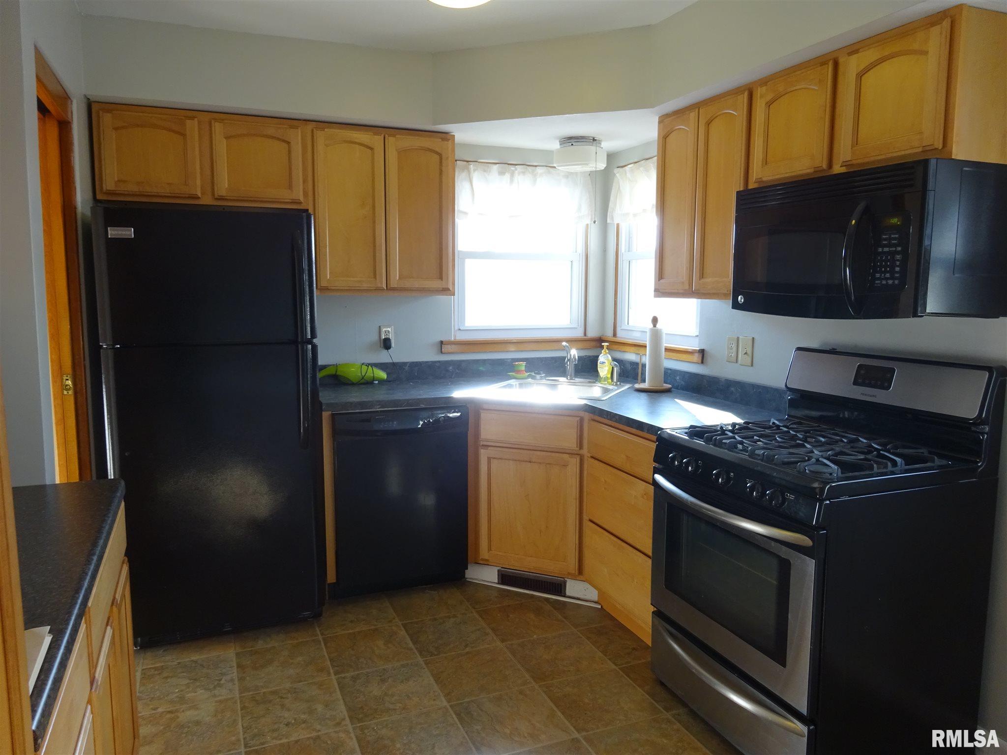 1813 North 23rd Street Springfield, IL 62702 - Photo 4 of 23