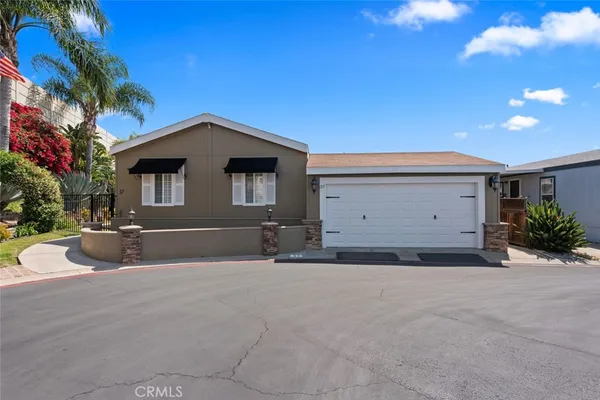 $360,000 | 5815 East La Palma Avenue, Unit 37, Anaheim, CA 92807