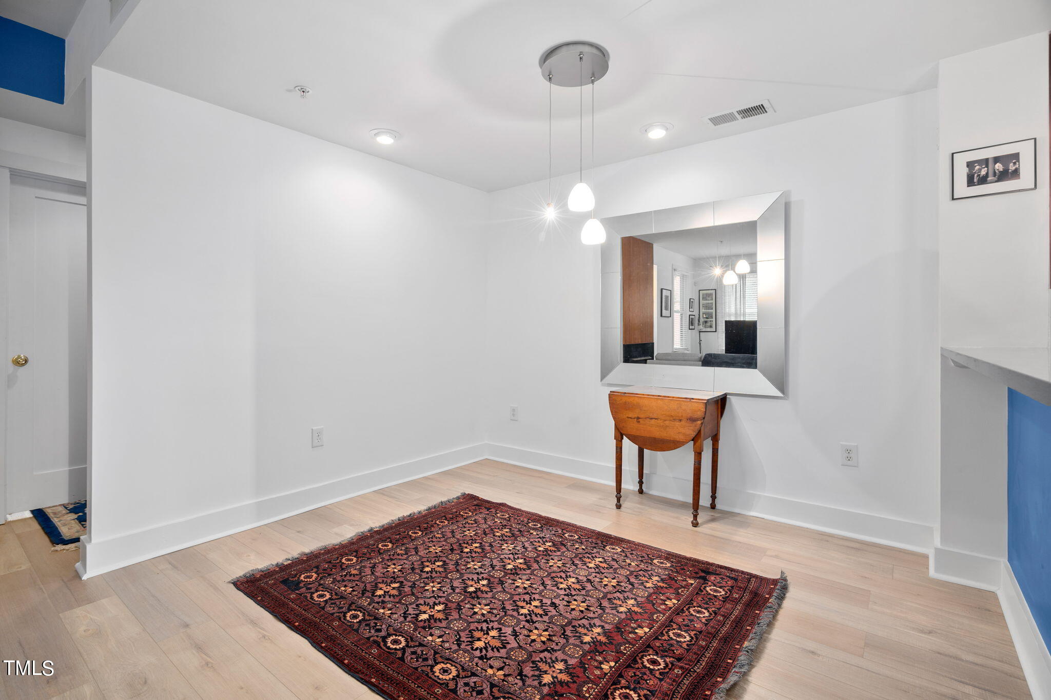 22-web-or-mls-613-w-cabarrus-st-101