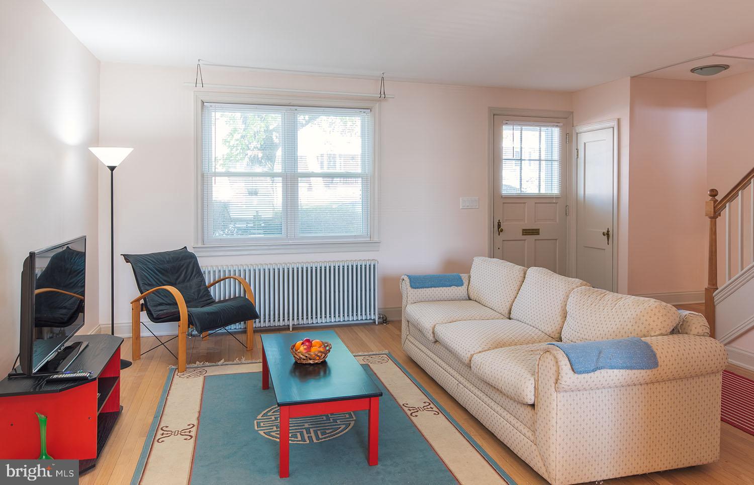 3911 Kimble Road Baltimore, MD 21218 - Photo 3 of 16 living room