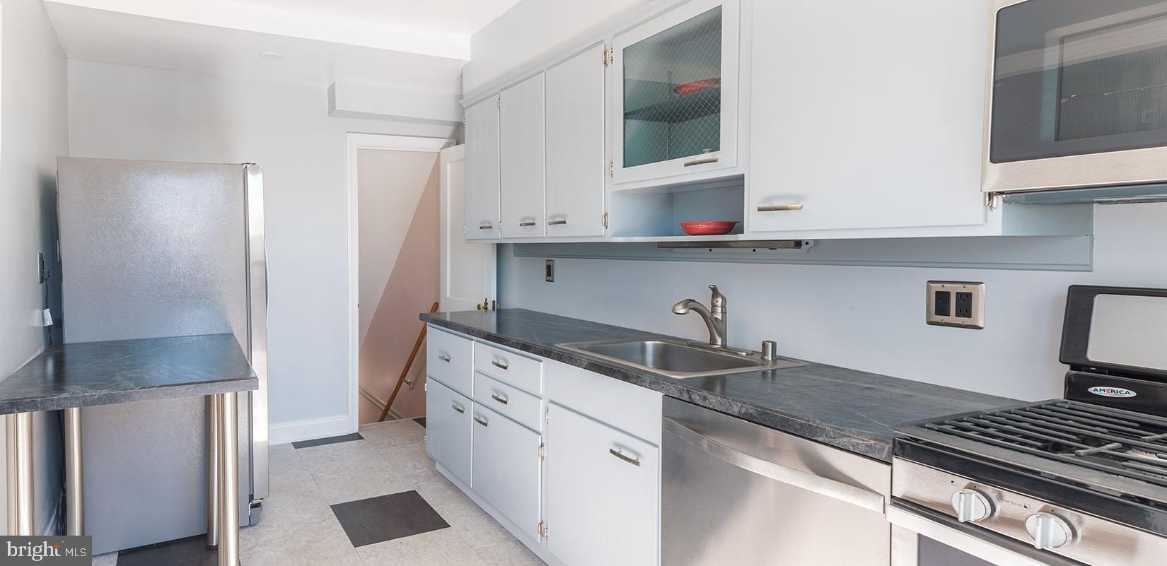 3911 Kimble Road Baltimore, MD 21218 - Photo 10 of 16 kitchen