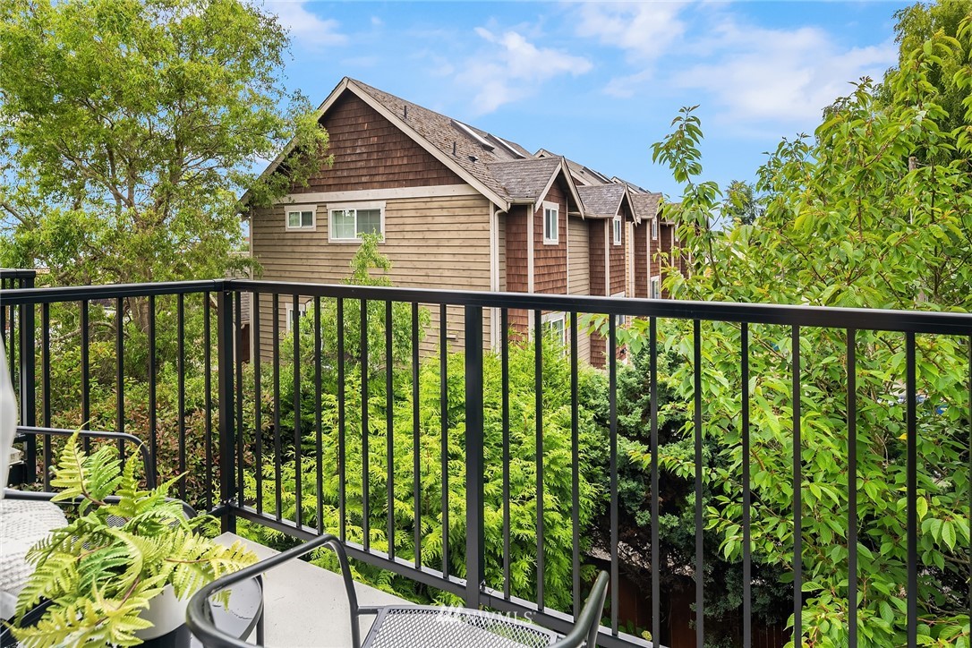 4176 Southwest Orchard Street Seattle, WA 98136 - Photo 17 of 24