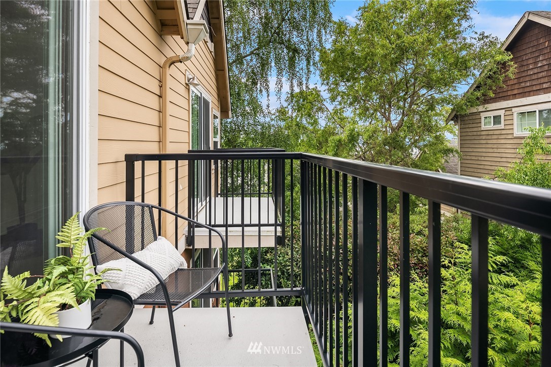 4176 Southwest Orchard Street Seattle, WA 98136 - Photo 7 of 24