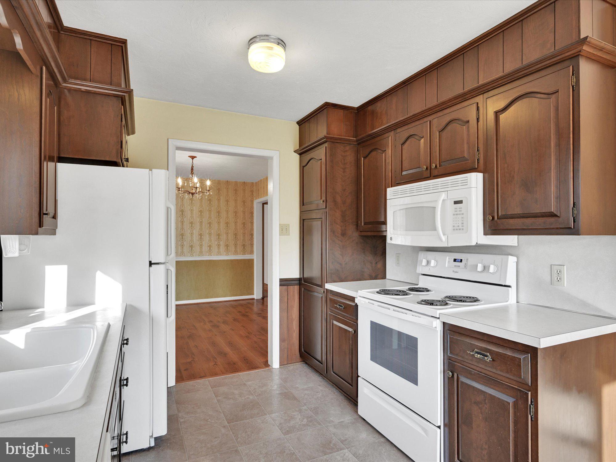 430 East Main Street Lititz, PA 17543 - Photo 11 of 37