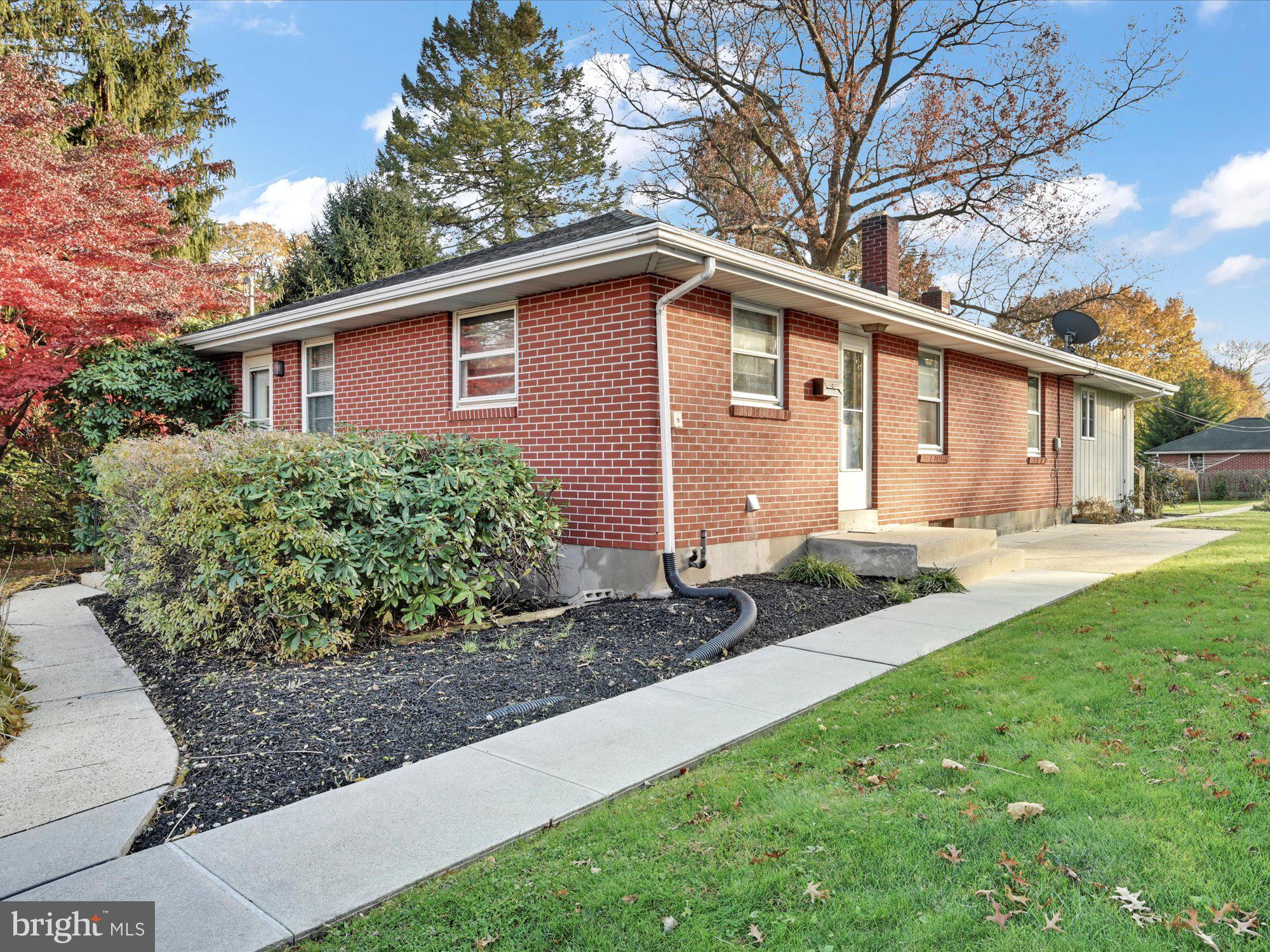 430 East Main Street Lititz, PA 17543 - Photo 3 of 37