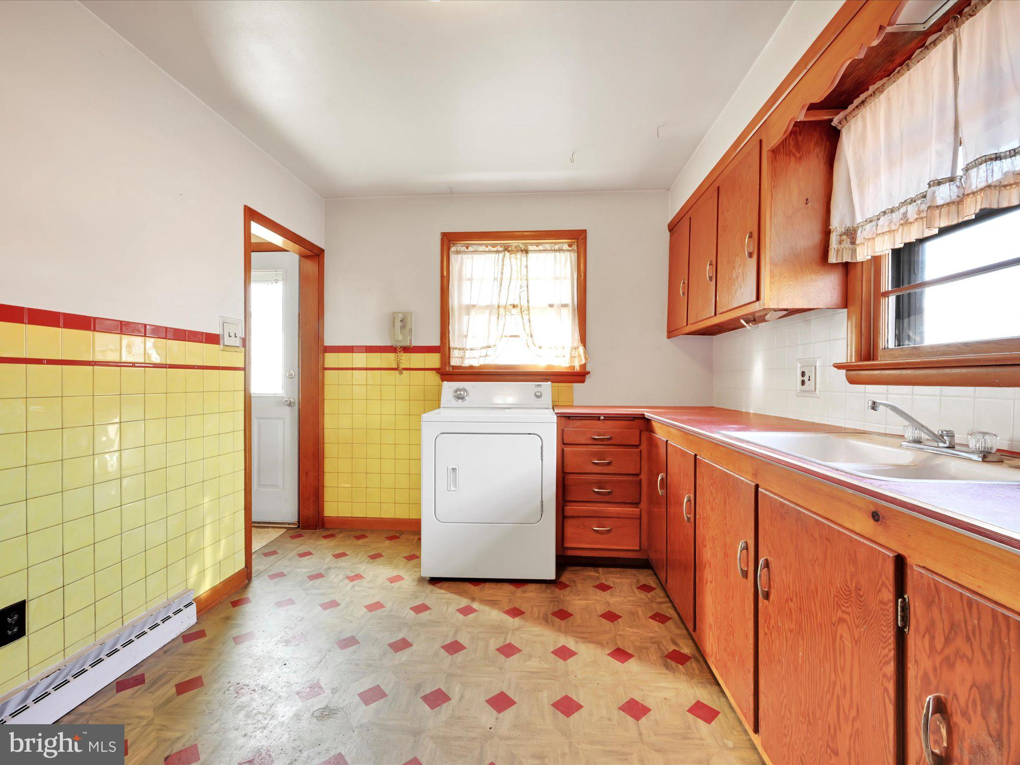430 East Main Street Lititz, PA 17543 - Photo 23 of 37