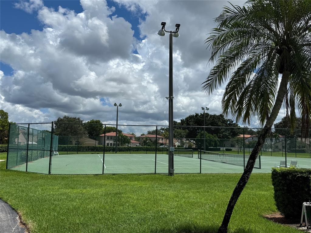 1654 Southwest 109th Terrace Davie, FL 33324 - Photo 23 of 24 a view of a park