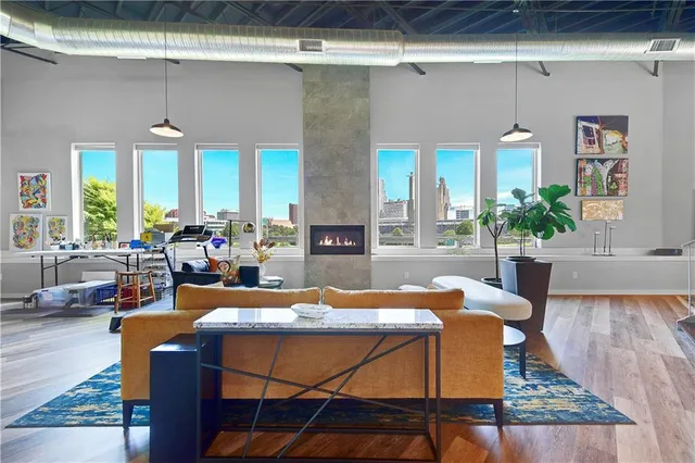 $1,050,000 | 1601 Jefferson Street, Kansas City, MO 64108