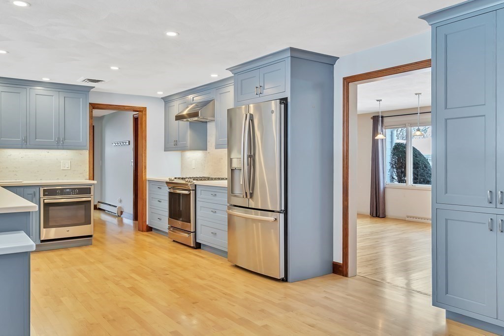 1758 Trapelo Road Waltham, MA 02451 - Photo 5 of 26