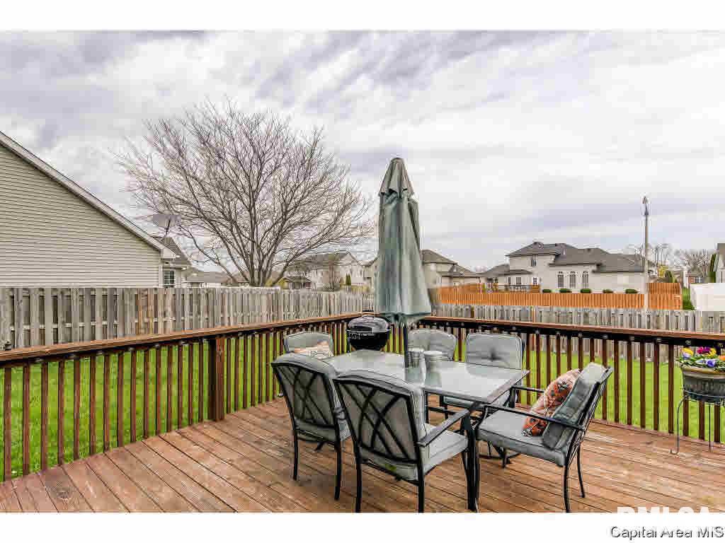 2720 Wordsworth Drive Springfield, IL 62711 - Photo 3 of 36 Gallery Image 3