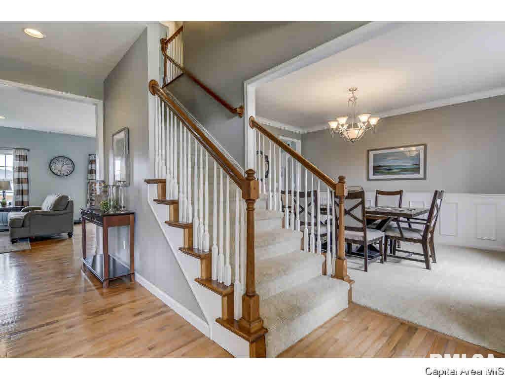 2720 Wordsworth Drive Springfield, IL 62711 - Photo 4 of 36 Gallery Image 4